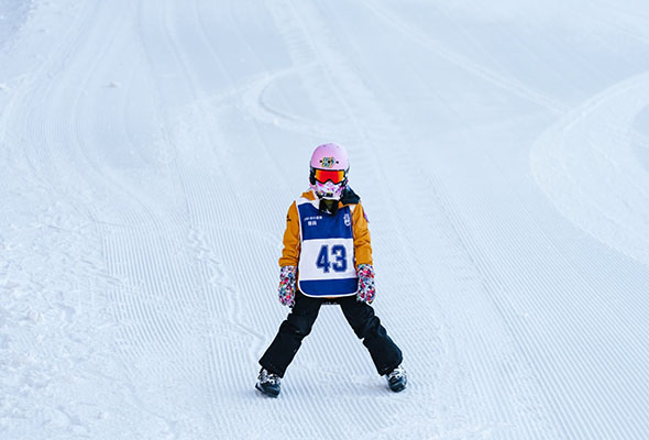 2025/26河北崇礼云顶滑雪冬令营（6天）1:2太子酒店住宿