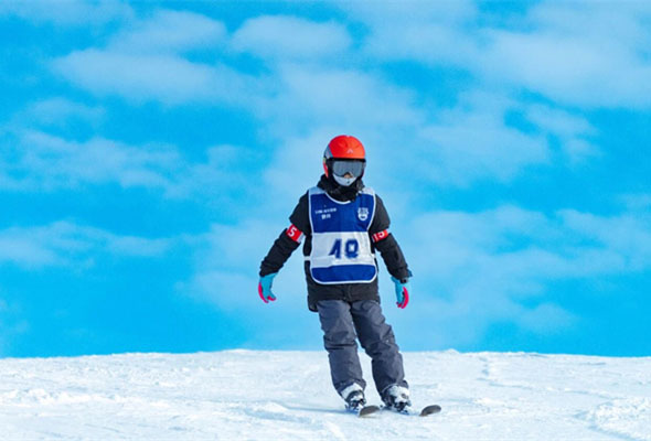 2025/26河北崇礼云顶滑雪冬令营（6天）1:3太子酒店住宿