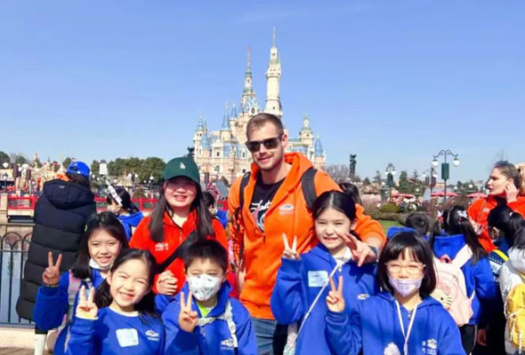 2025/26冰岛+芬兰自然探索冬令营(11天) 2025/26冰岛+芬兰自然探索冬令营(11天)