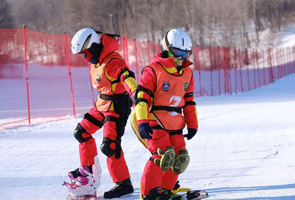 2025/26河北崇礼万龙进阶滑雪冬令营(6天) 2025/26河北崇礼万龙进阶滑雪冬令营(6天)