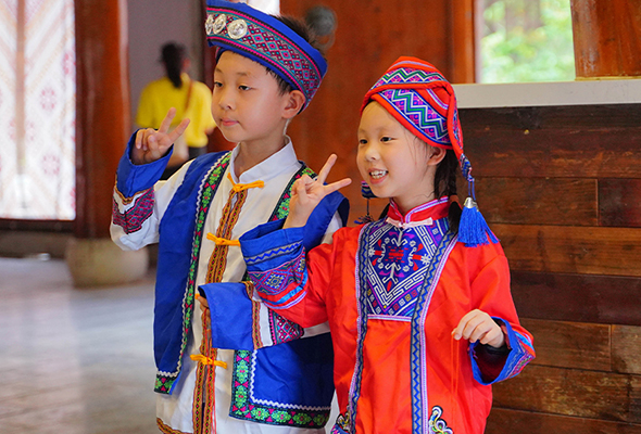 2026广西七彩桂林亲子冬令营(6天) 2026广西七彩桂林亲子冬令营(6天)