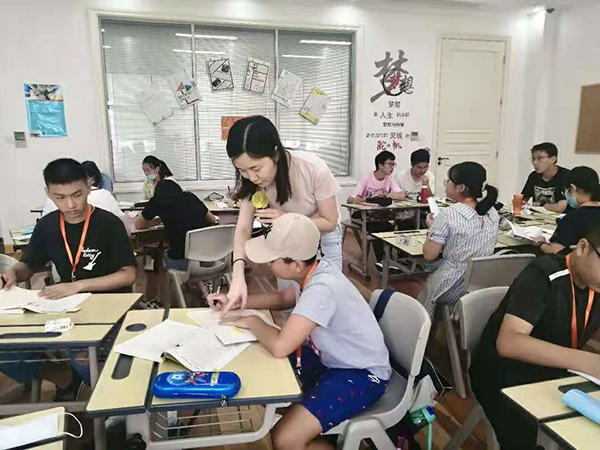 英语冬令营哪家比较好？两大一线城市机构推荐