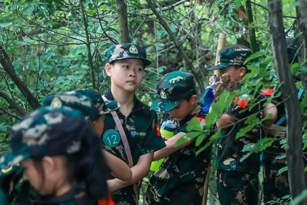 广州吃苦冬令营有哪些？这几家改变孩子坏习惯