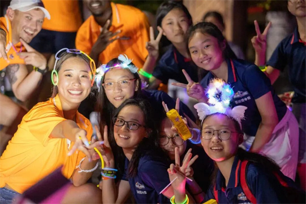 美式冬令营哪家好？推荐这两家机构