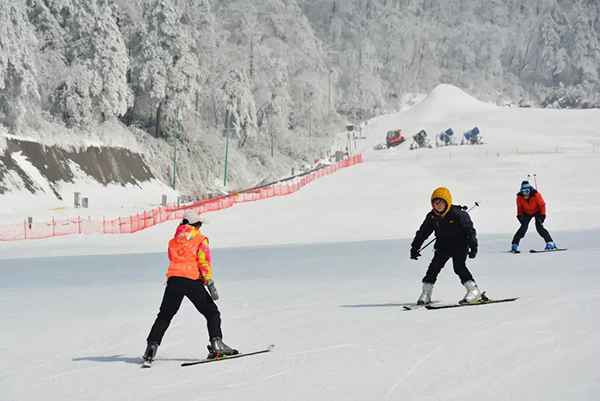 杭州有什么滑雪冬令营？大明山滑雪推荐